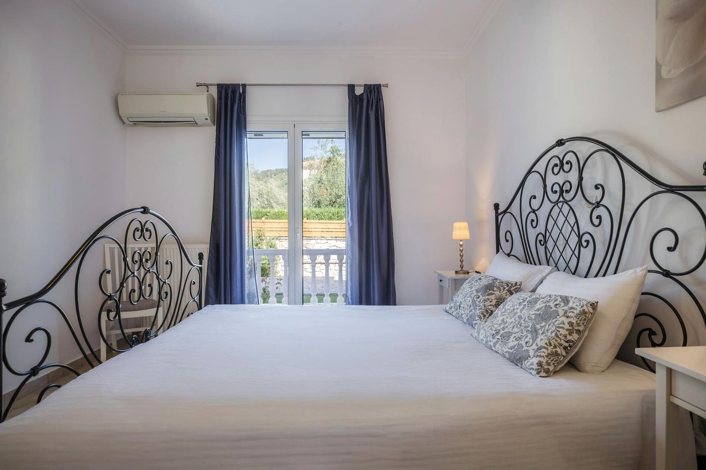 Spacious Villa with Private Pool and Lush Gardens near the Beach in Kypseli, Zakynthos