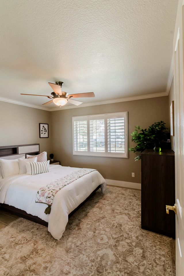 Spacious Retreat with Paradise Backyard | Private Group Getaway near Local Dining in Patterson, CA