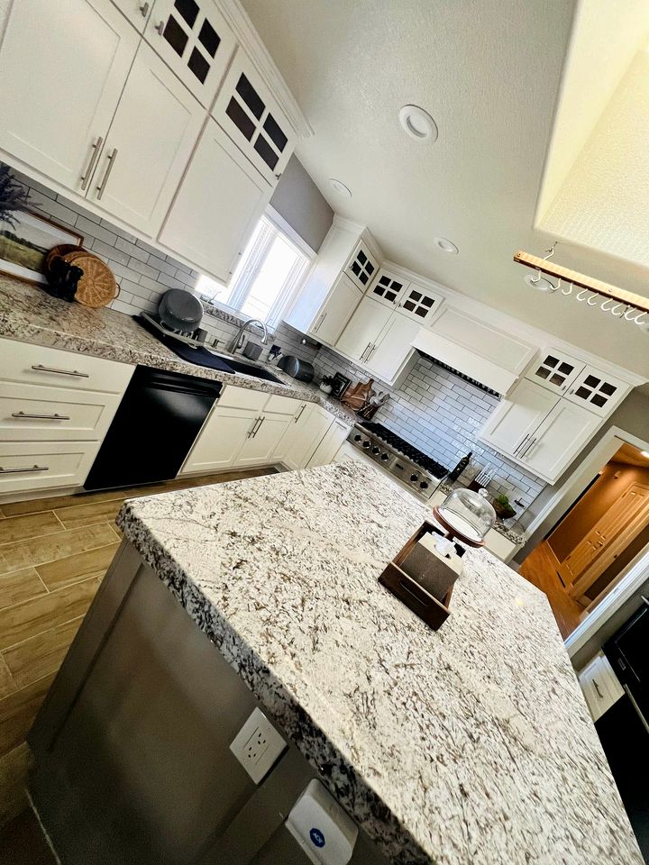 Spacious Retreat with Paradise Backyard | Private Group Getaway near Local Dining in Patterson, CA