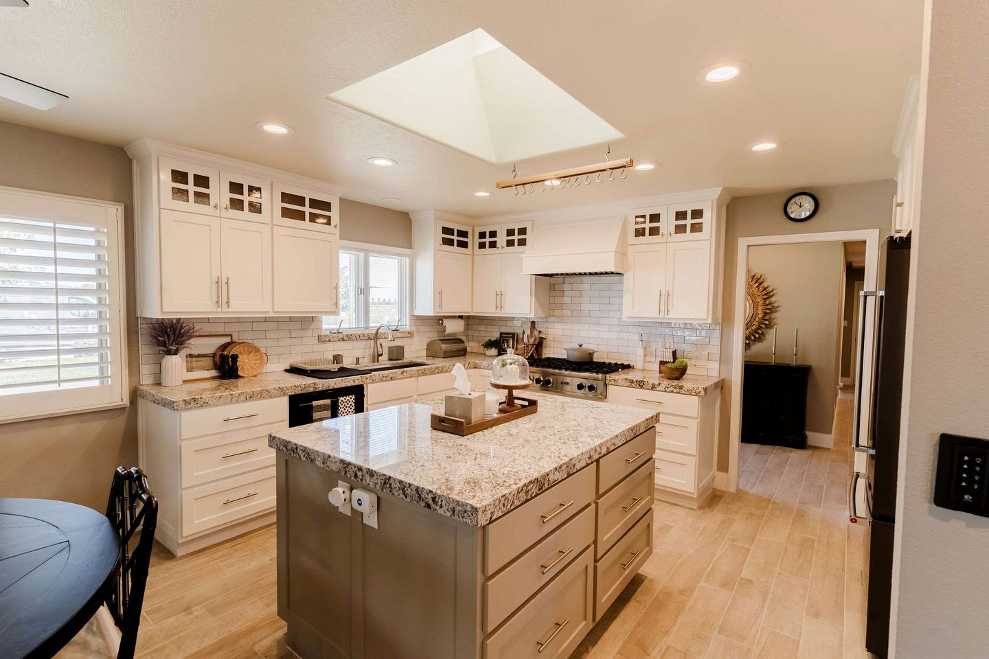 Spacious Retreat with Paradise Backyard | Private Group Getaway near Local Dining in Patterson, CA