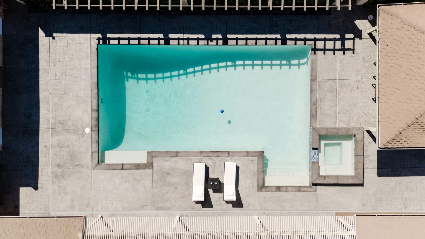 Spacious Retreat with Paradise Backyard | Private Group Getaway near Local Dining in Patterson, CA