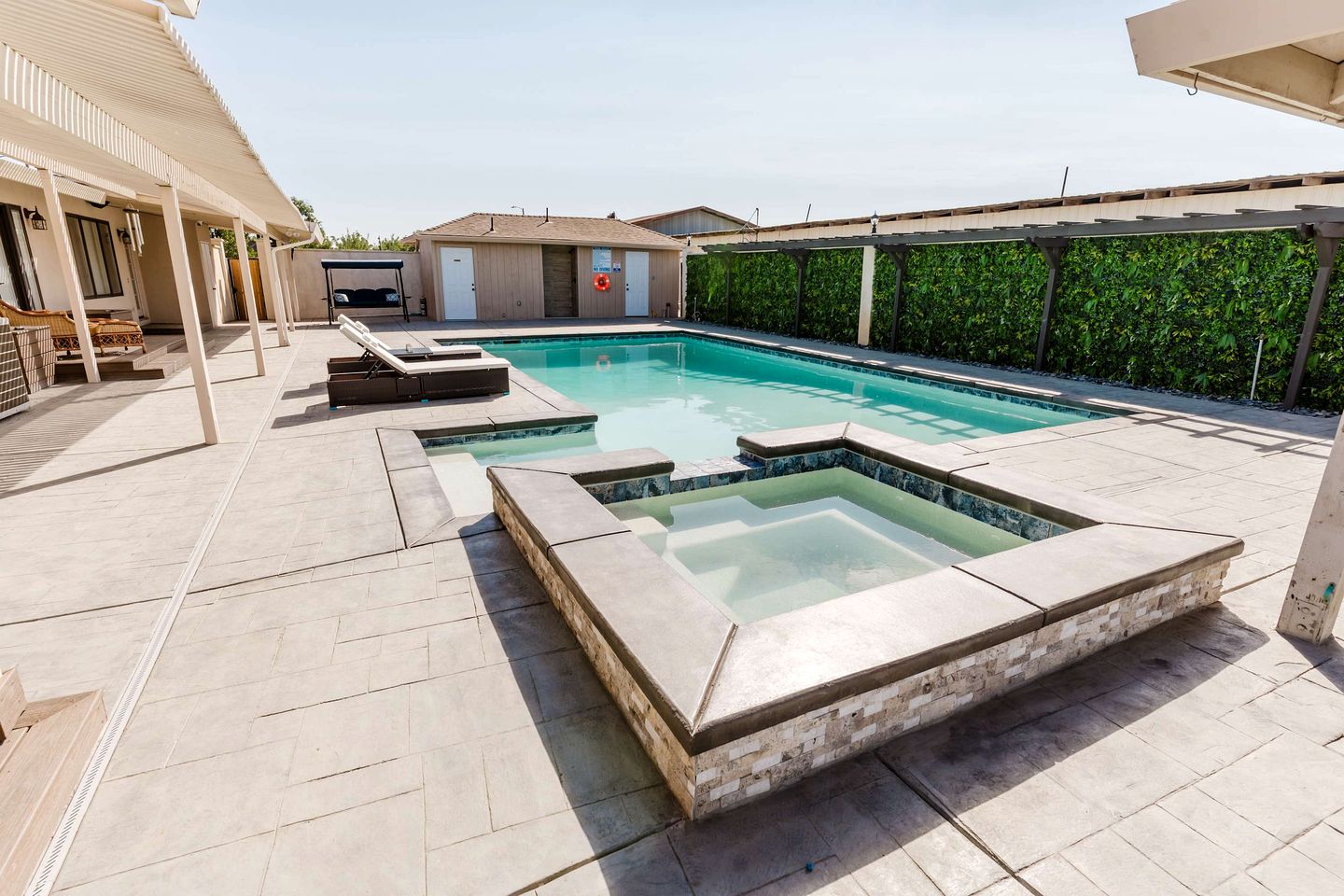 Spacious Retreat with Paradise Backyard | Private Group Getaway near Local Dining in Patterson, CA