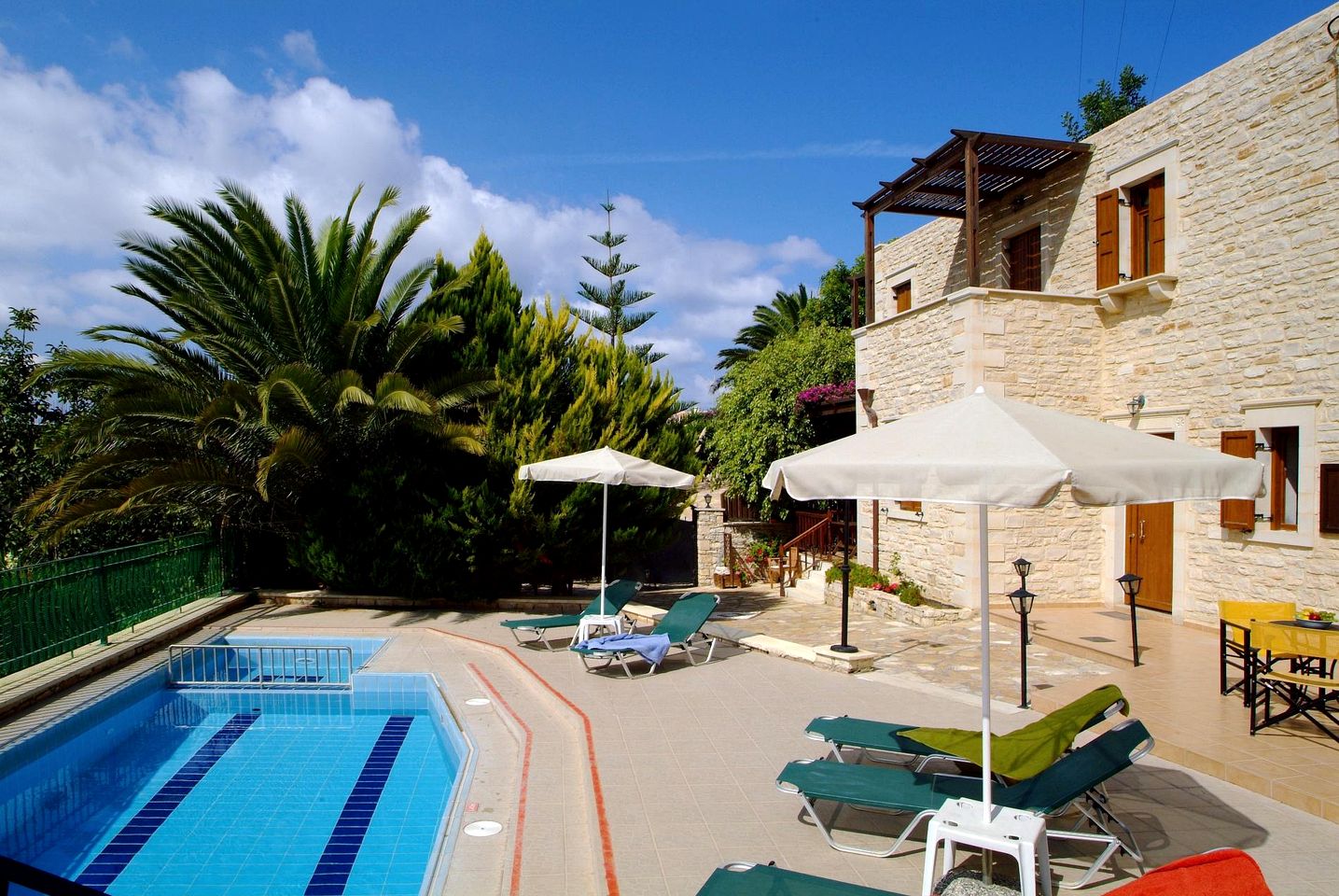 Charming Villa with Rustic Design and Private Pool near Rethymnon in Asteri, Crete