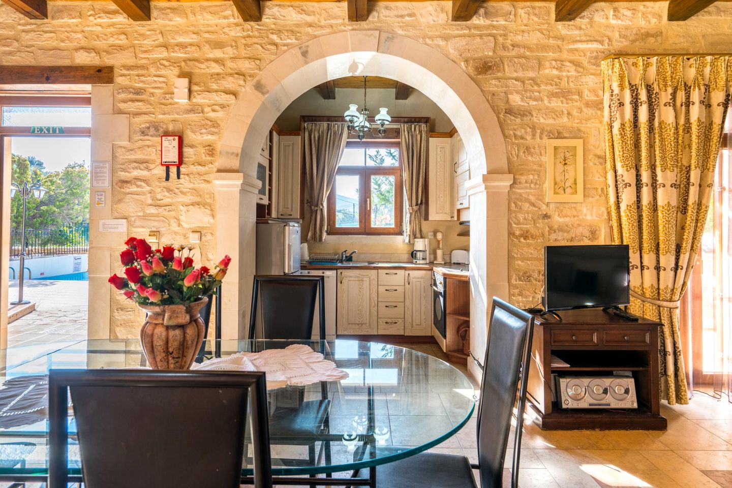 Charming Villa with Rustic Design and Private Pool near Rethymnon in Asteri, Crete