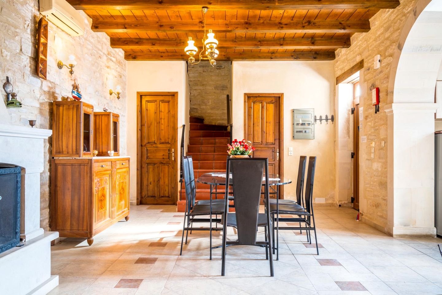 Charming Villa with Rustic Design and Private Pool near Rethymnon in Asteri, Crete