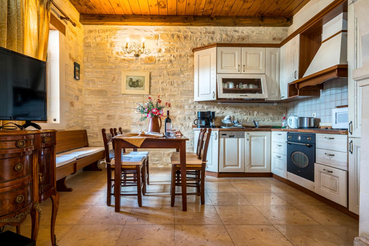 Charming Villa with Rustic Design and Private Pool near Rethymnon in Asteri, Crete