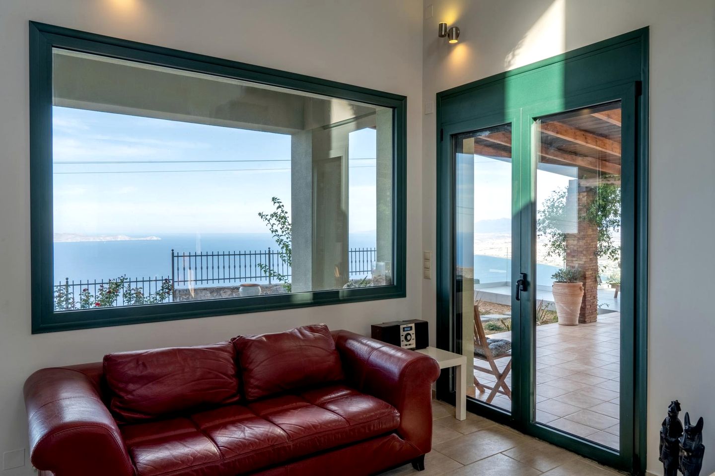 Luxurious Villa with Infinity Pool and Panoramic Mediterranean Views near Rodia, Crete