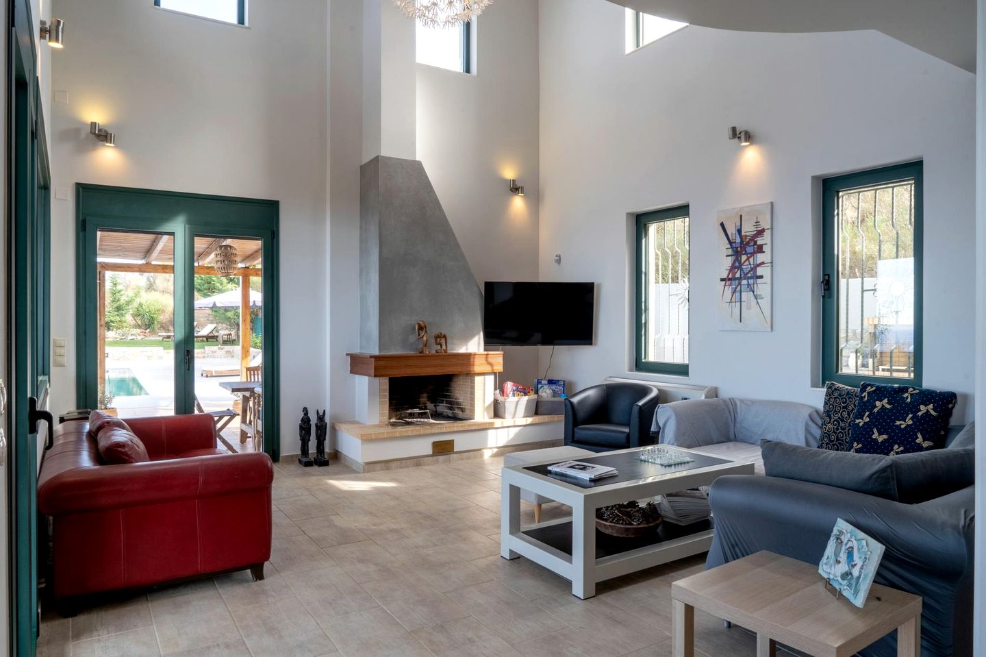 Luxurious Villa with Infinity Pool and Panoramic Mediterranean Views near Rodia, Crete