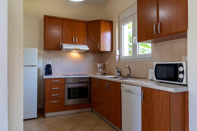 Vacation Rentals (Greece, Bali, Crete)