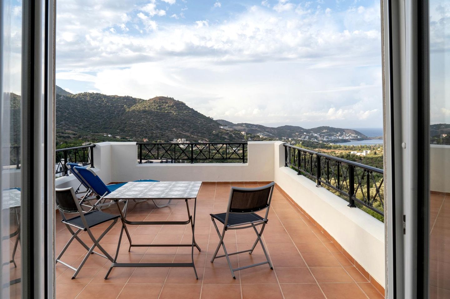 Charming Villa with Private Pool Near Ancient Fortresses in Historic Crete, Greec