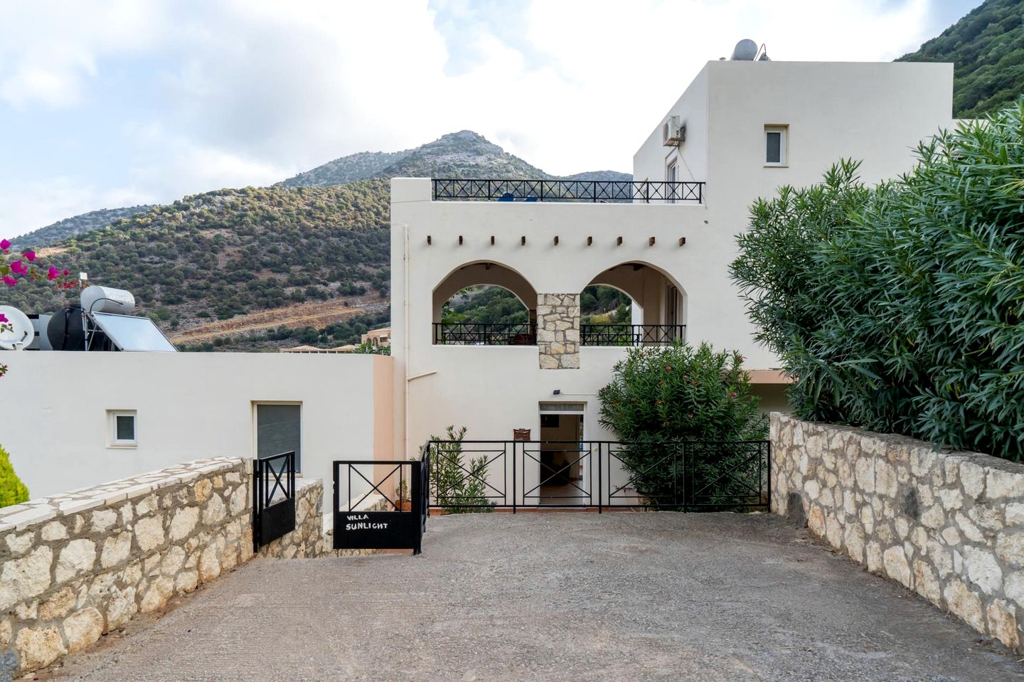 Charming Villa with Private Pool Near Ancient Fortresses in Historic Crete, Greec
