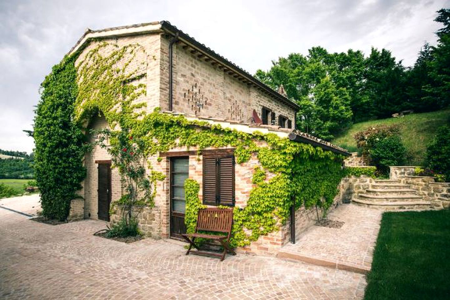 Remote Holiday Villa in the Countryside, Pergola, Marche