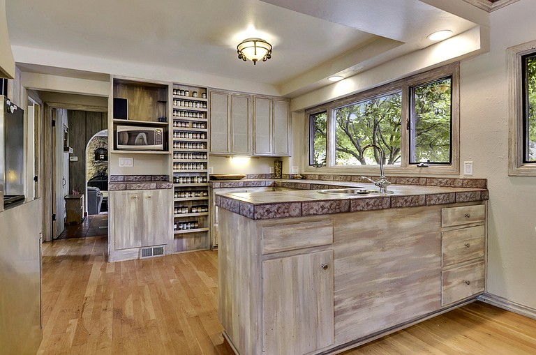 Cottages (United States of America, Guerneville, California)