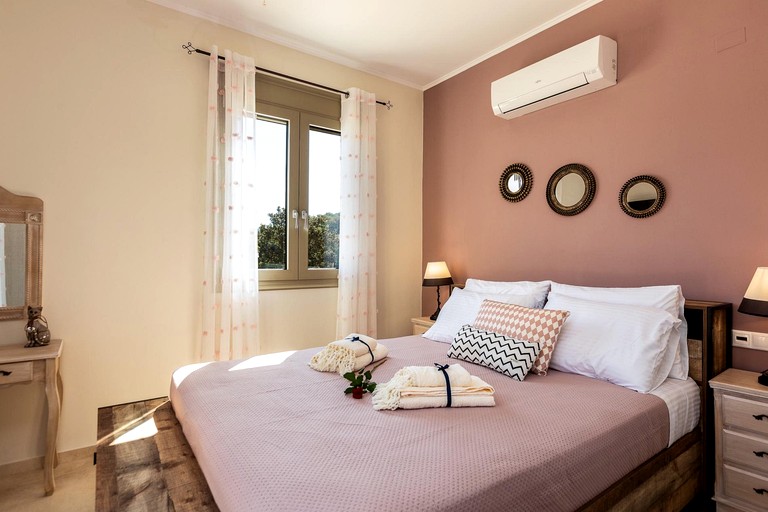 Vacation Rentals (Greece, Rethymno, Crete)
