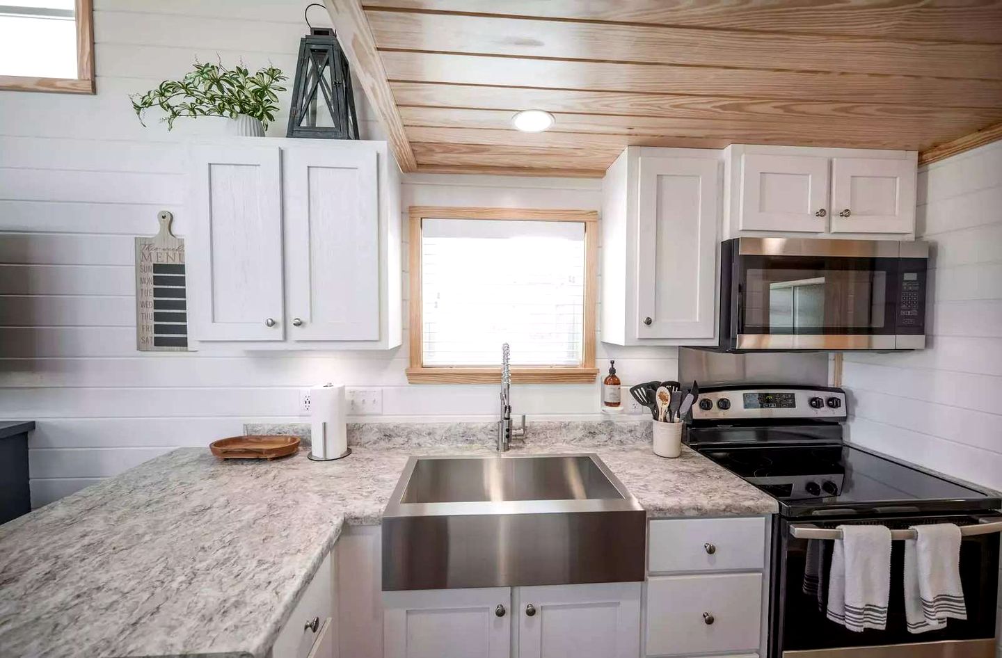 Chic Tiny Home Escape with Resort Pool Near Fredericksburg, TX