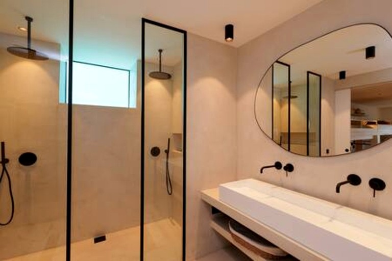 Vacation Rentals (France, Porto-Vecchio, Corsica)