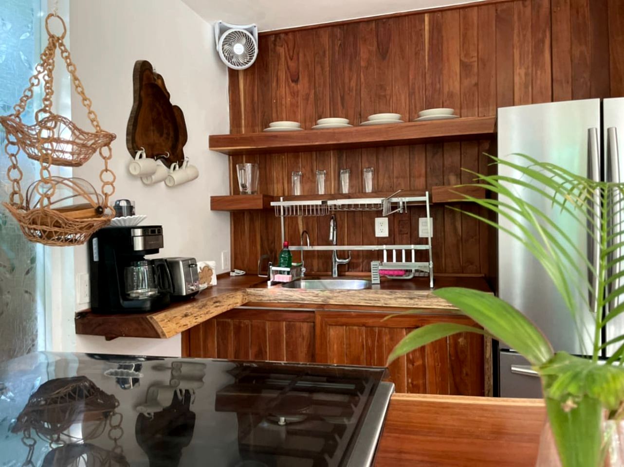 Charming Jungle Villa with Private Jacuzzi near Cenotes in Chemuyil, Quintana Roo