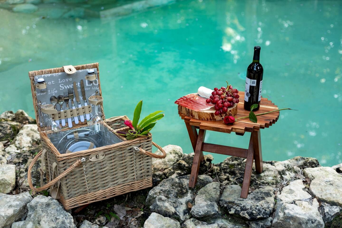 Charming Jungle Villa with Private Jacuzzi near Cenotes in Chemuyil, Quintana Roo