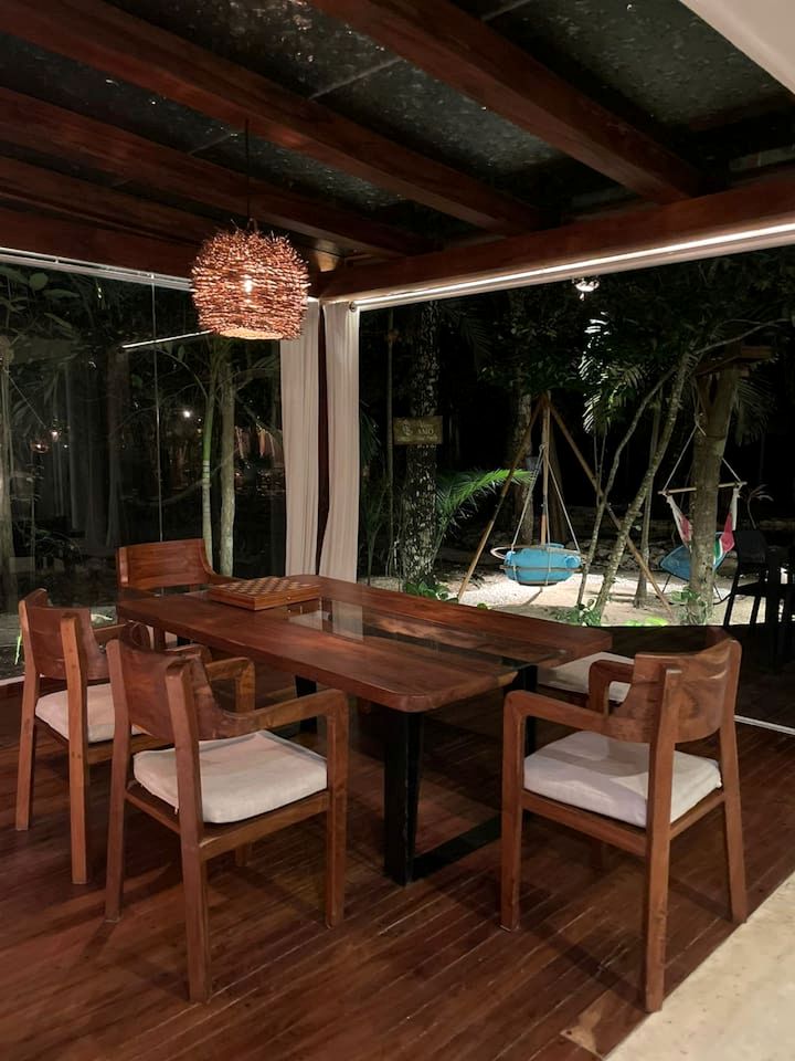 Charming Jungle Villa with Private Jacuzzi near Cenotes in Chemuyil, Quintana Roo