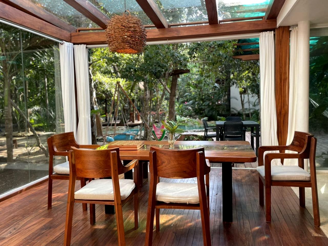 Charming Jungle Villa with Private Jacuzzi near Cenotes in Chemuyil, Quintana Roo