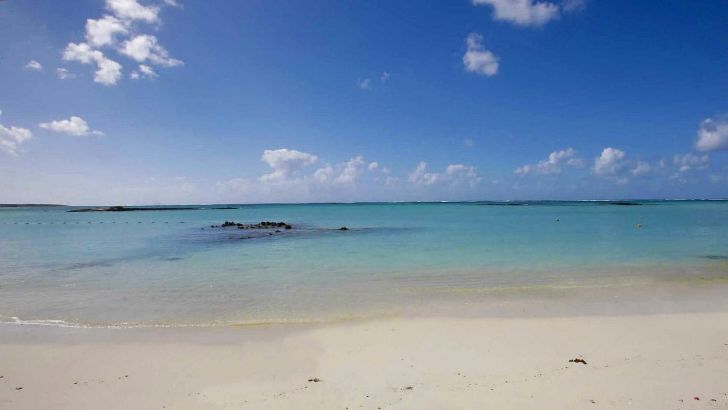 Spectacular Oceanfront Villa with a Private Pool near Belle Mare, Mauritius