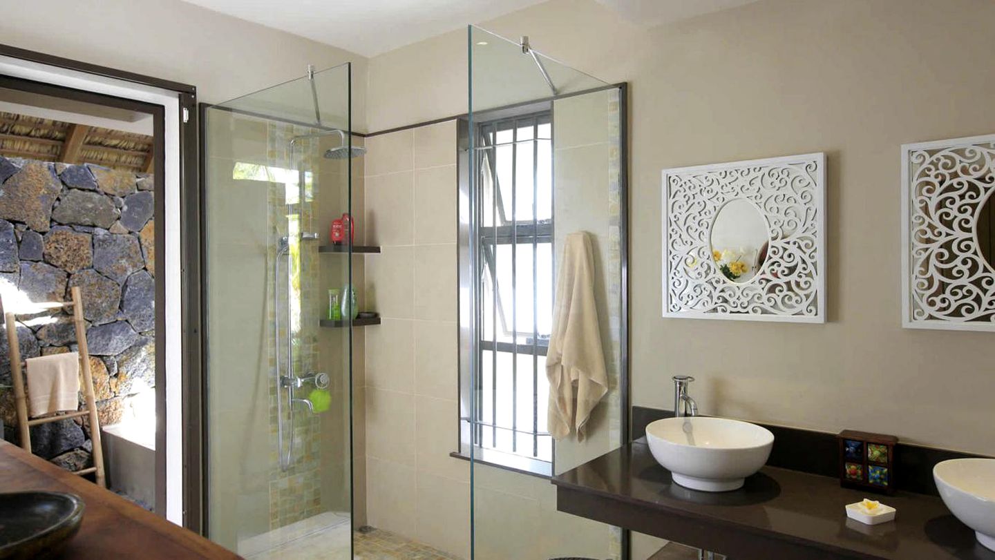 Spectacular Oceanfront Villa with a Private Pool near Belle Mare, Mauritius