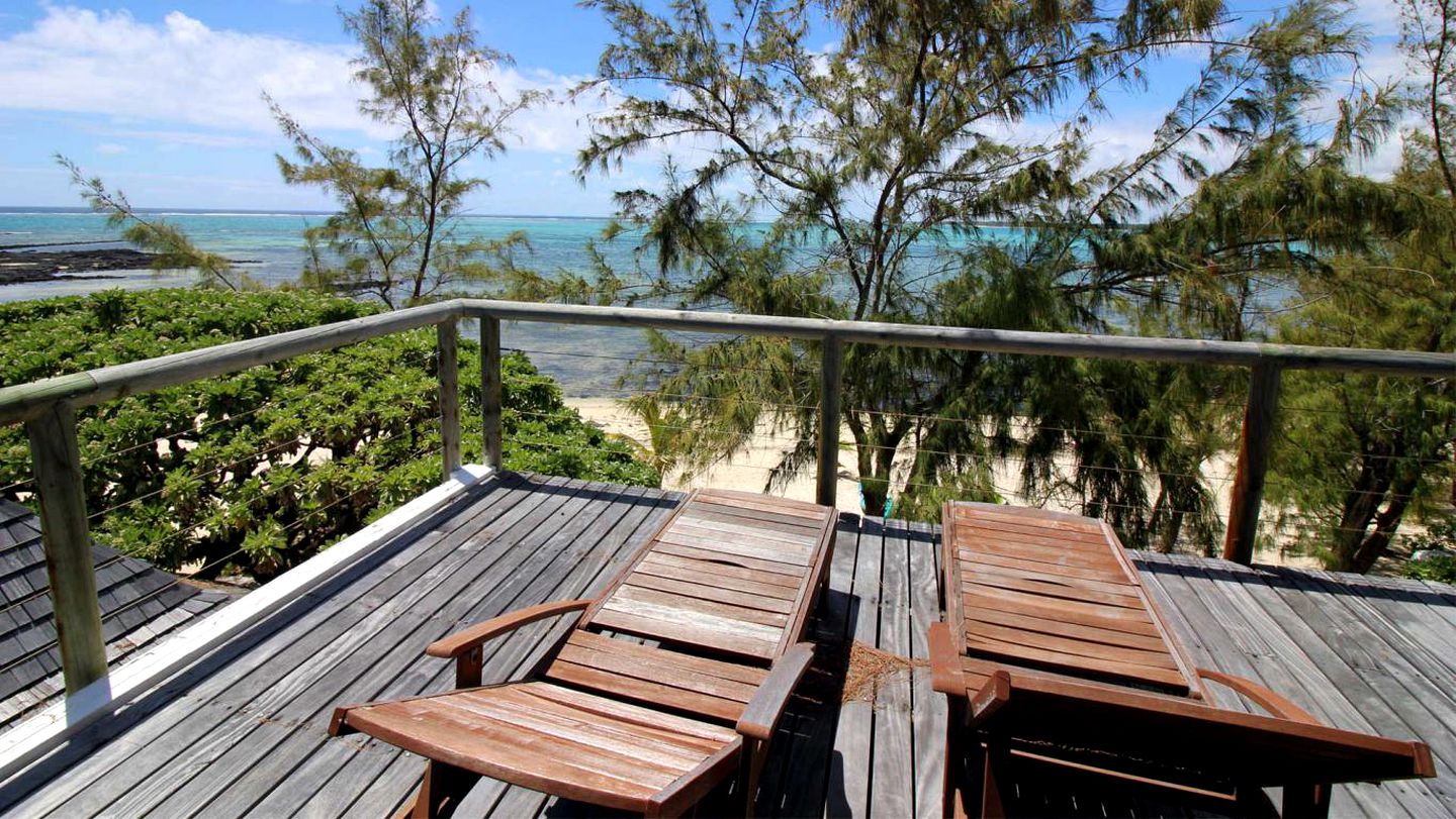 Luxury Oceanfront Villa with Two Private Pools in Poste Lafayette, Mauritius