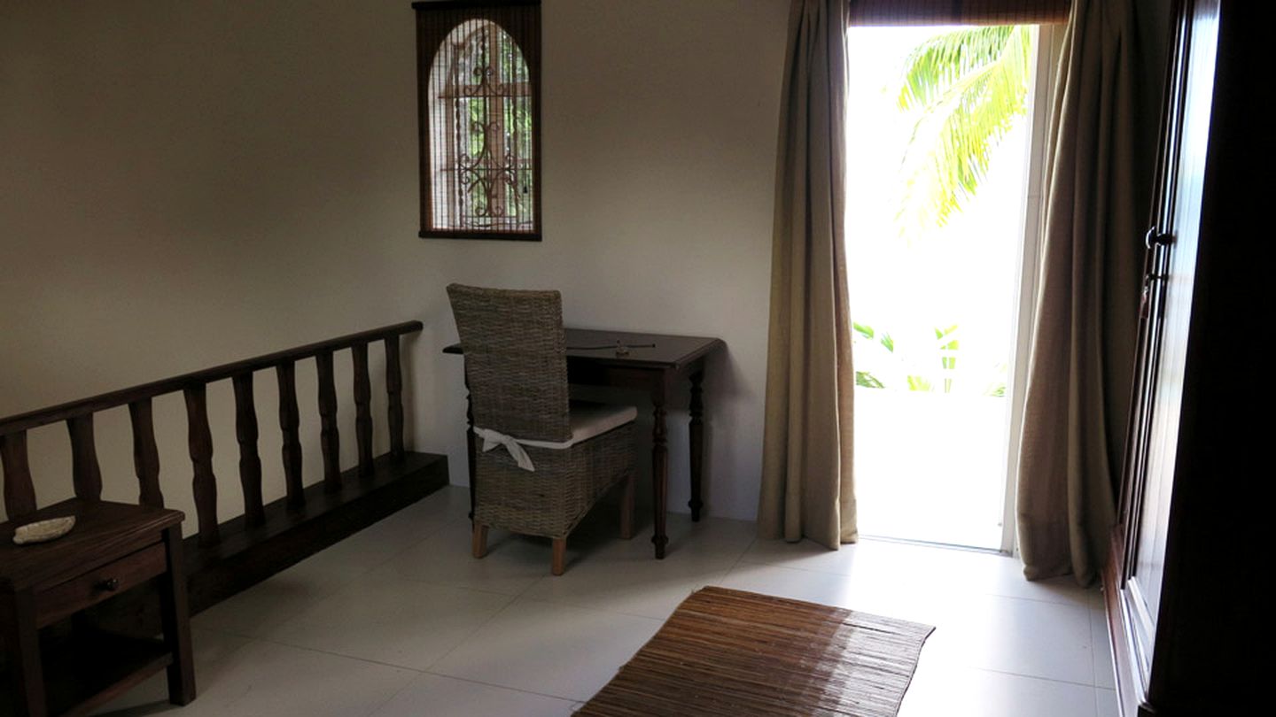 Cozy Beachfront Cottage with Stunning Views in Grand Baie, Mauritius