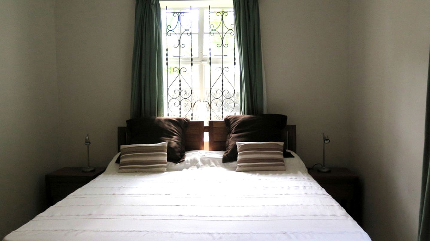 Cozy Beachfront Cottage with Stunning Views in Grand Baie, Mauritius