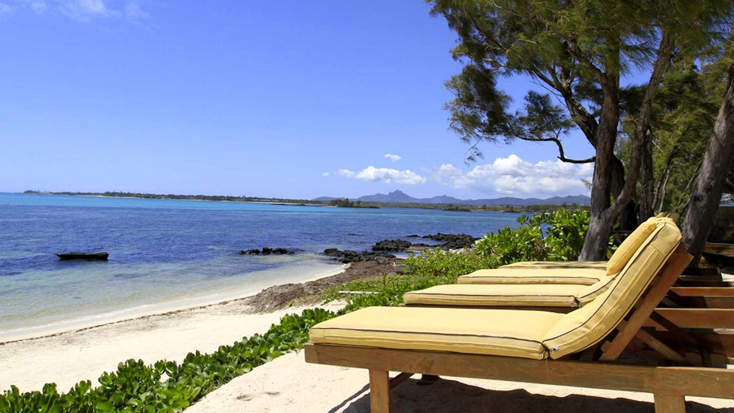 Spacious Beachfront Villa with a Private Pool in Poste Lafayette, Mauritius