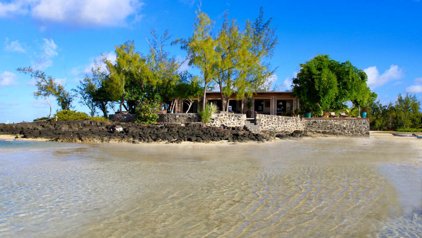 Breathtaking Oceanfront Villa on a Private Island off the Northern Coast of Mauritius