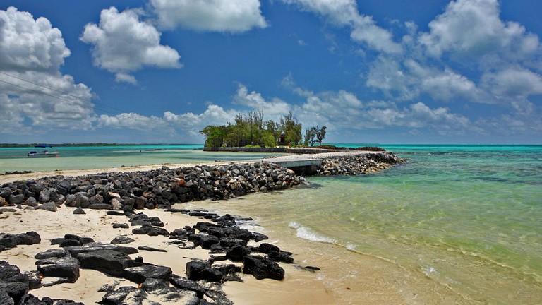 Private Islands (Roches Noires, Rivière du Rempart, Mauritius)