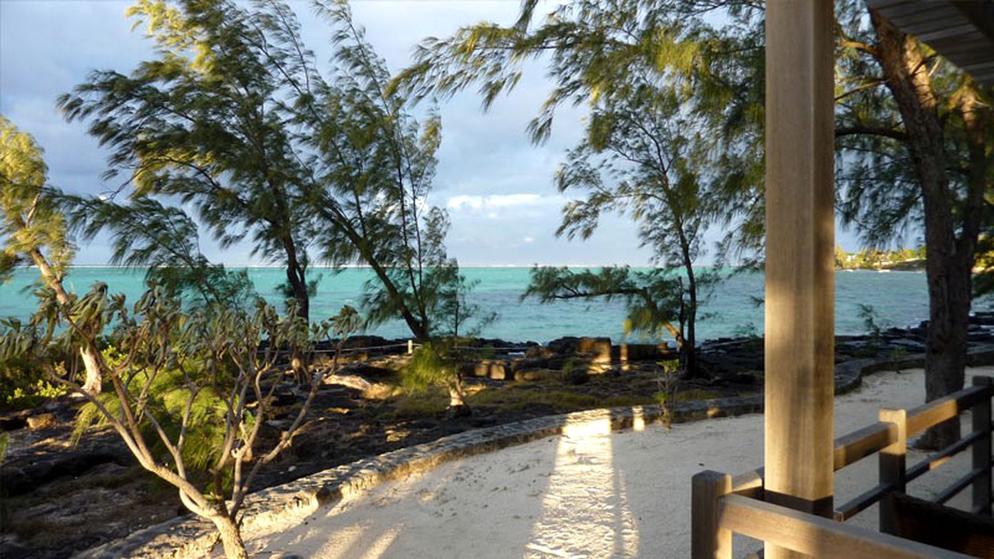 Breathtaking Oceanfront Villa on a Private Island off the Northern Coast of Mauritius