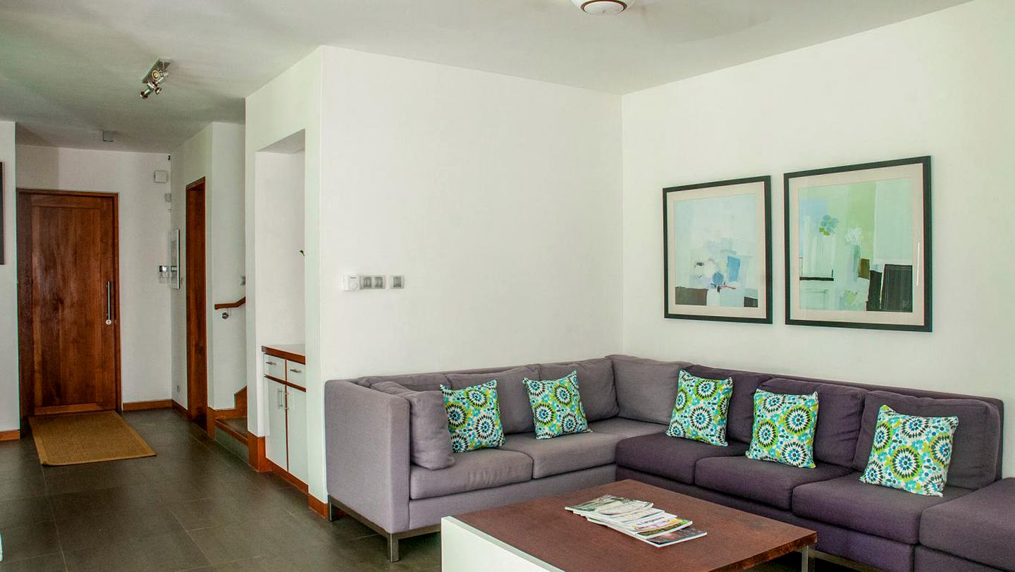 Luxury Villa with Private Pool near the Beach in the Roches Noires Region of Mauritius