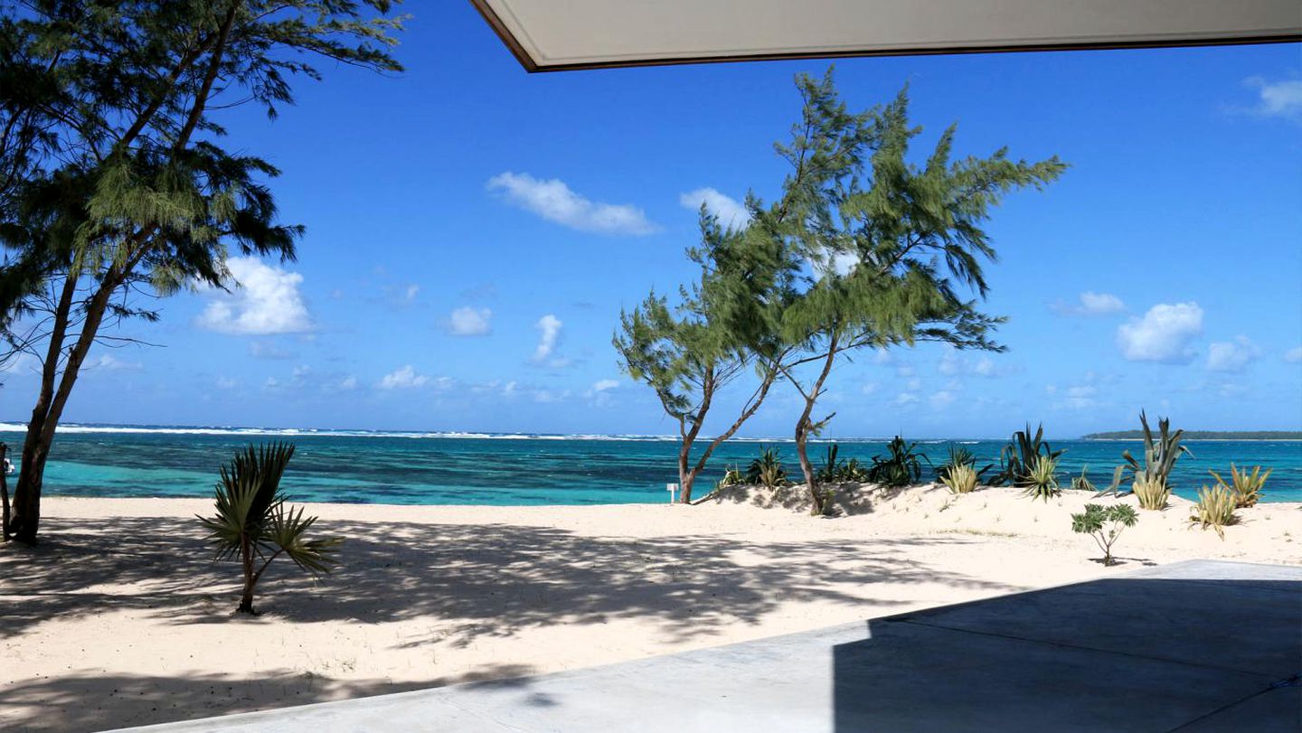 Modern Oceanfront Villa with Private Pool on the East Coast of Mauritius