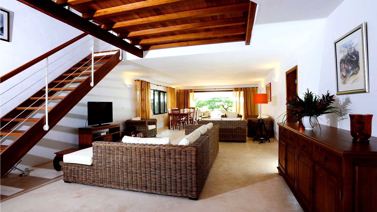 Beachfront Villa with Stunning Views and Private Pool in Belle Mare, Mauritius