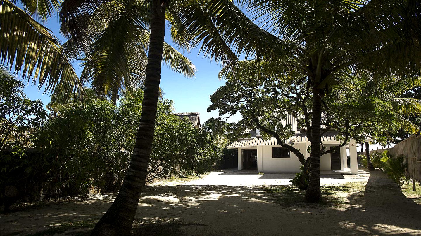 Beachfront Villa with Stunning Views and Private Pool in Belle Mare, Mauritius