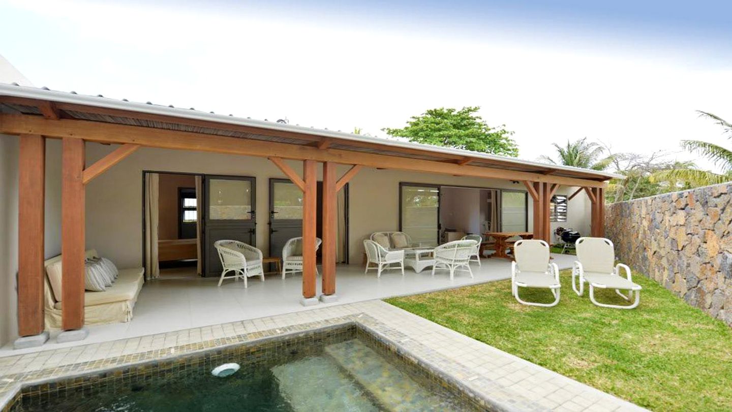 Luxurious Villa with a Private Pool near the Beach in Grand Baie, Mauritius