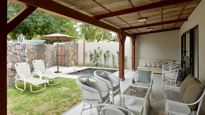 Luxurious Villa with a Private Pool near the Beach in Grand Baie, Mauritius - Photo 2