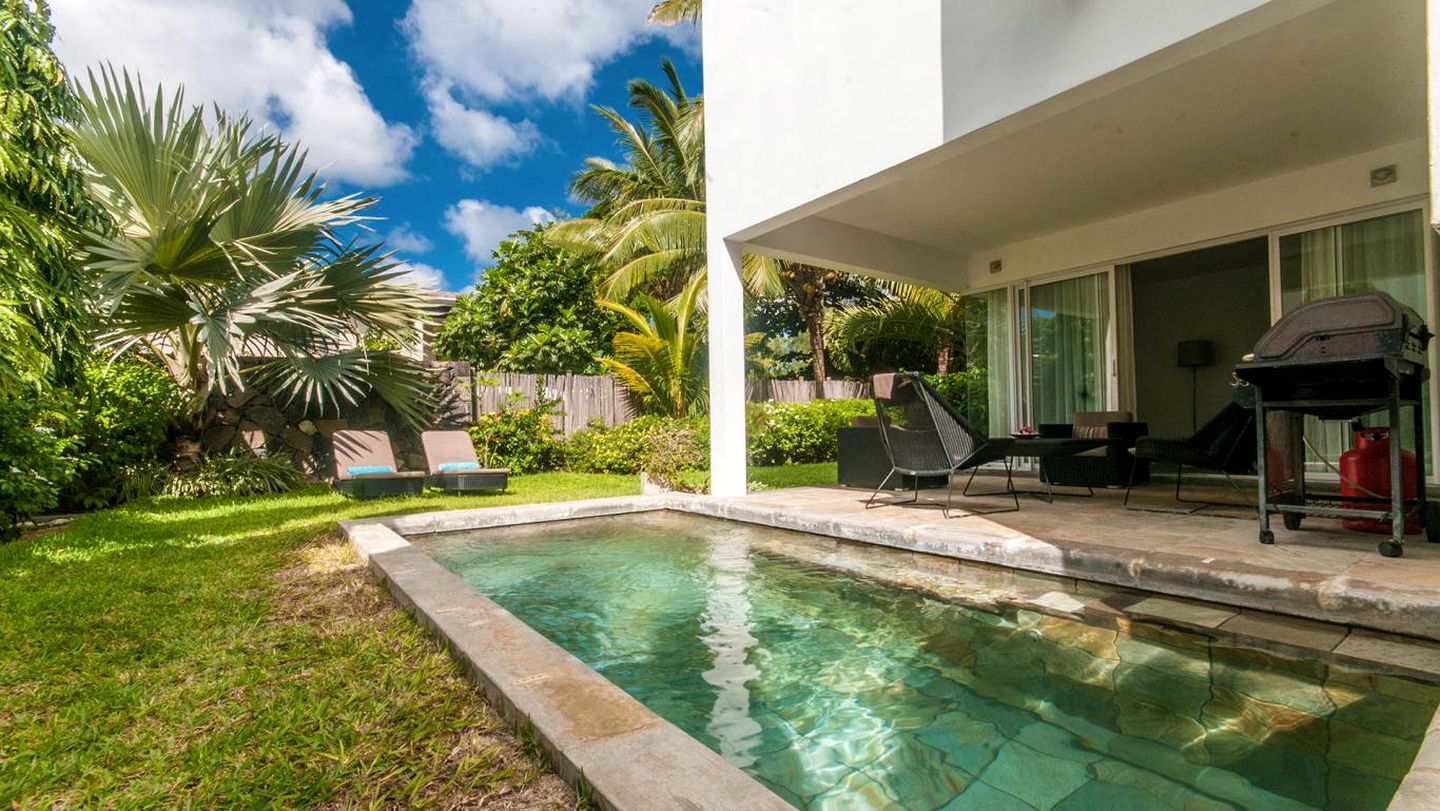 Beautiful Villa Rental with a Gorgeous Pool for a Getaway to Roches Noires, Mauritius