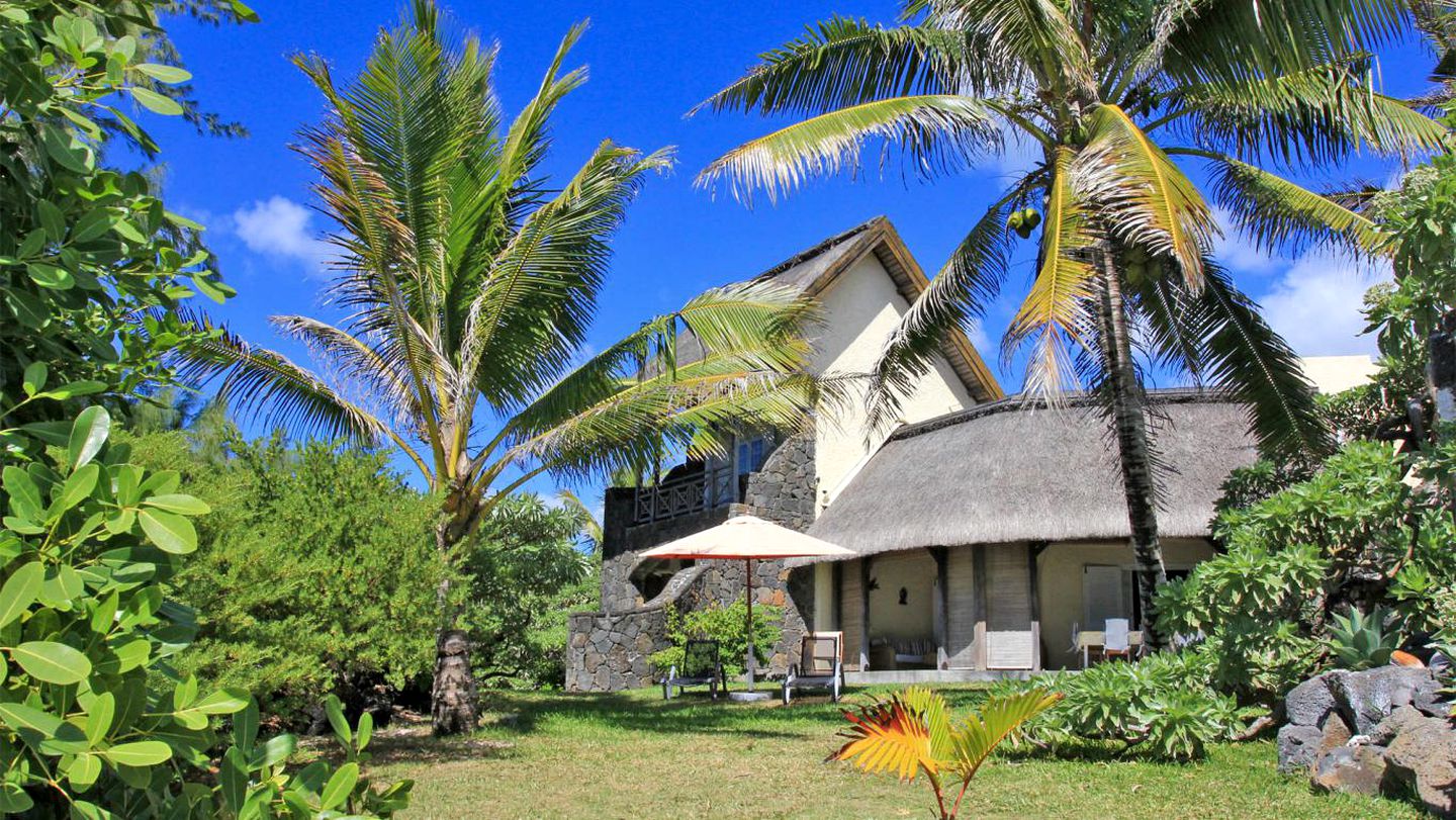 Luxury Villa Rental with a Private Pool on the Beach in Poste Lafayette, Mauritius