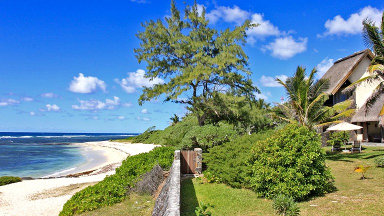 Beach Houses (Roches Noires, Rivière du Rempart, Mauritius)