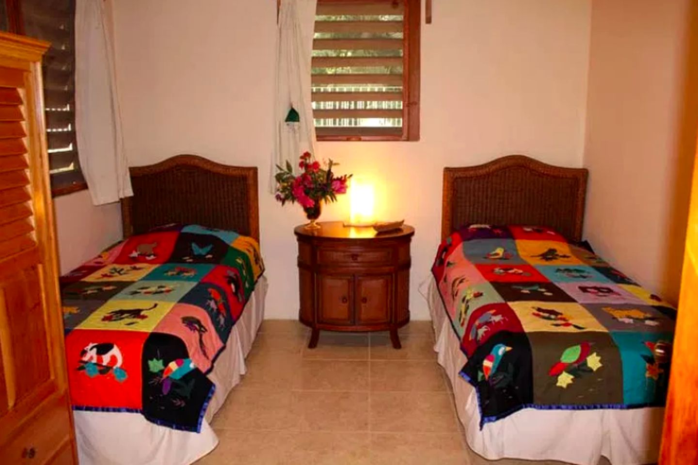 Rainforest Villa Rental with a Shared Swimming Pool in La Ceiba, Honduras