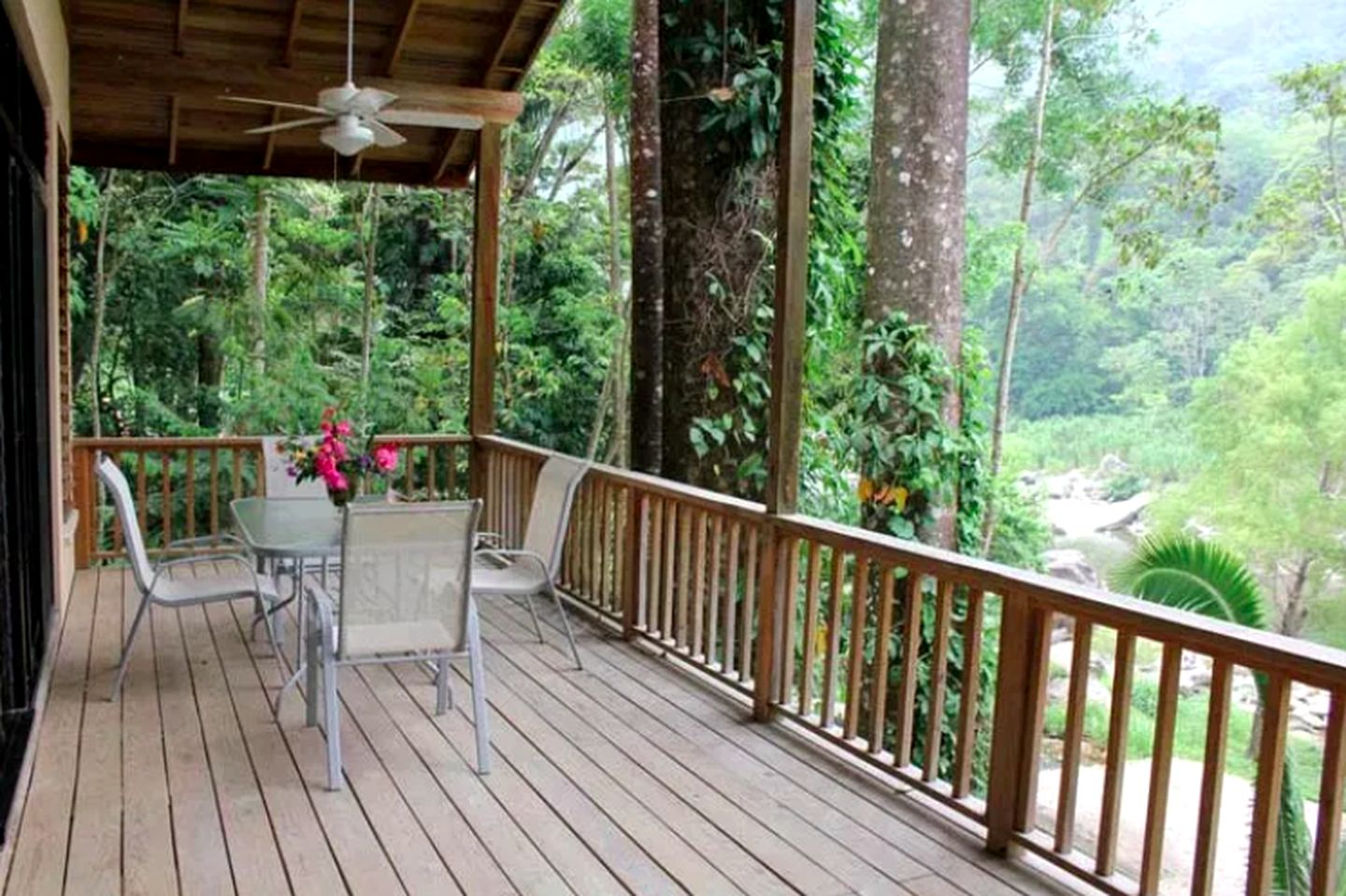 Rainforest Villa Rental with a Shared Swimming Pool in La Ceiba, Honduras