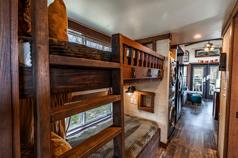 Cabins (United States of America, Monteagle, Tennessee)