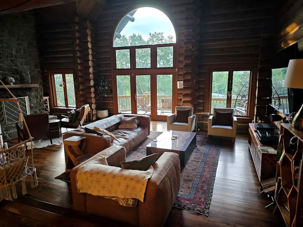 Luxury Montana-Style Log Estate with Private Vineyard & Spa Near Purcellville, VA