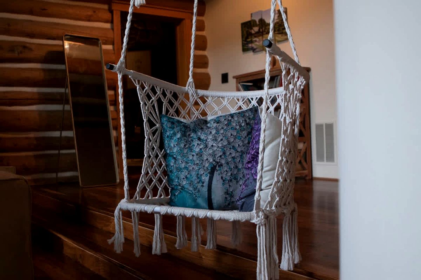 Luxury Montana-Style Log Estate with Private Vineyard & Spa Near Purcellville, VA