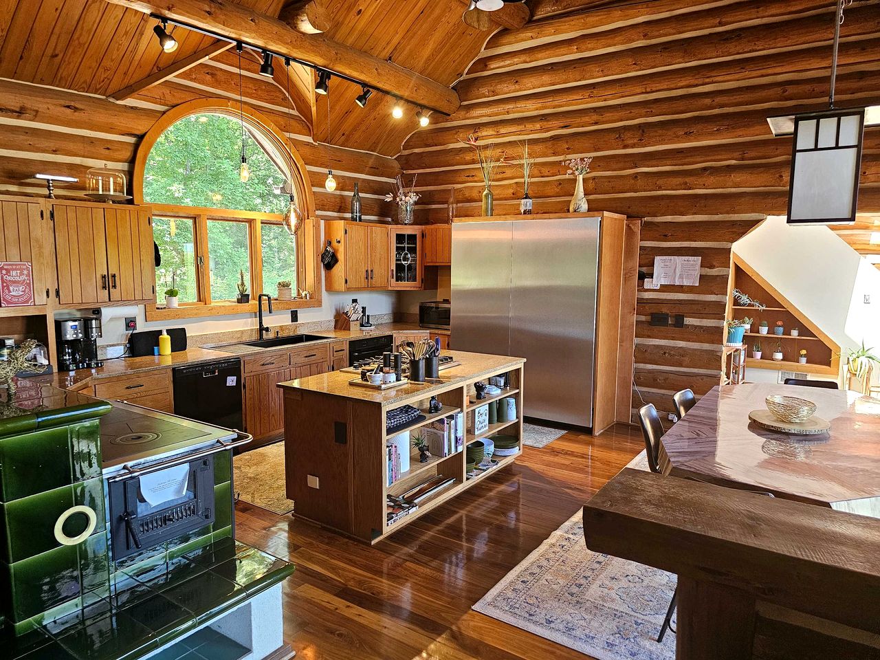Luxury Montana-Style Log Estate with Private Vineyard & Spa Near Purcellville, VA