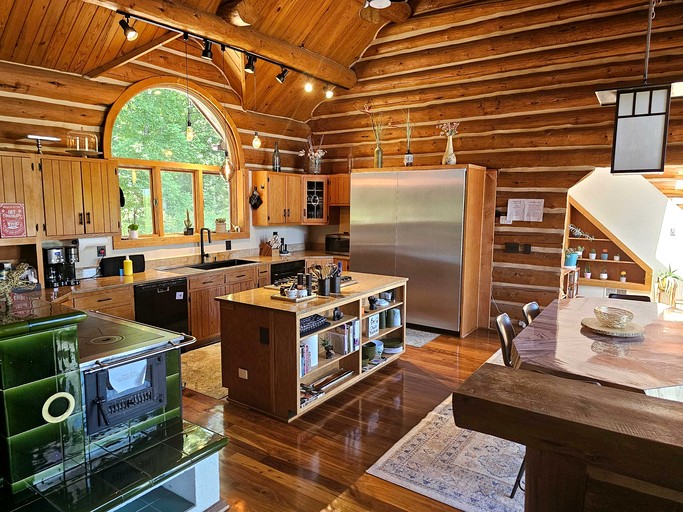 Log Cabins (United States of America, Purcellville, Virginia)