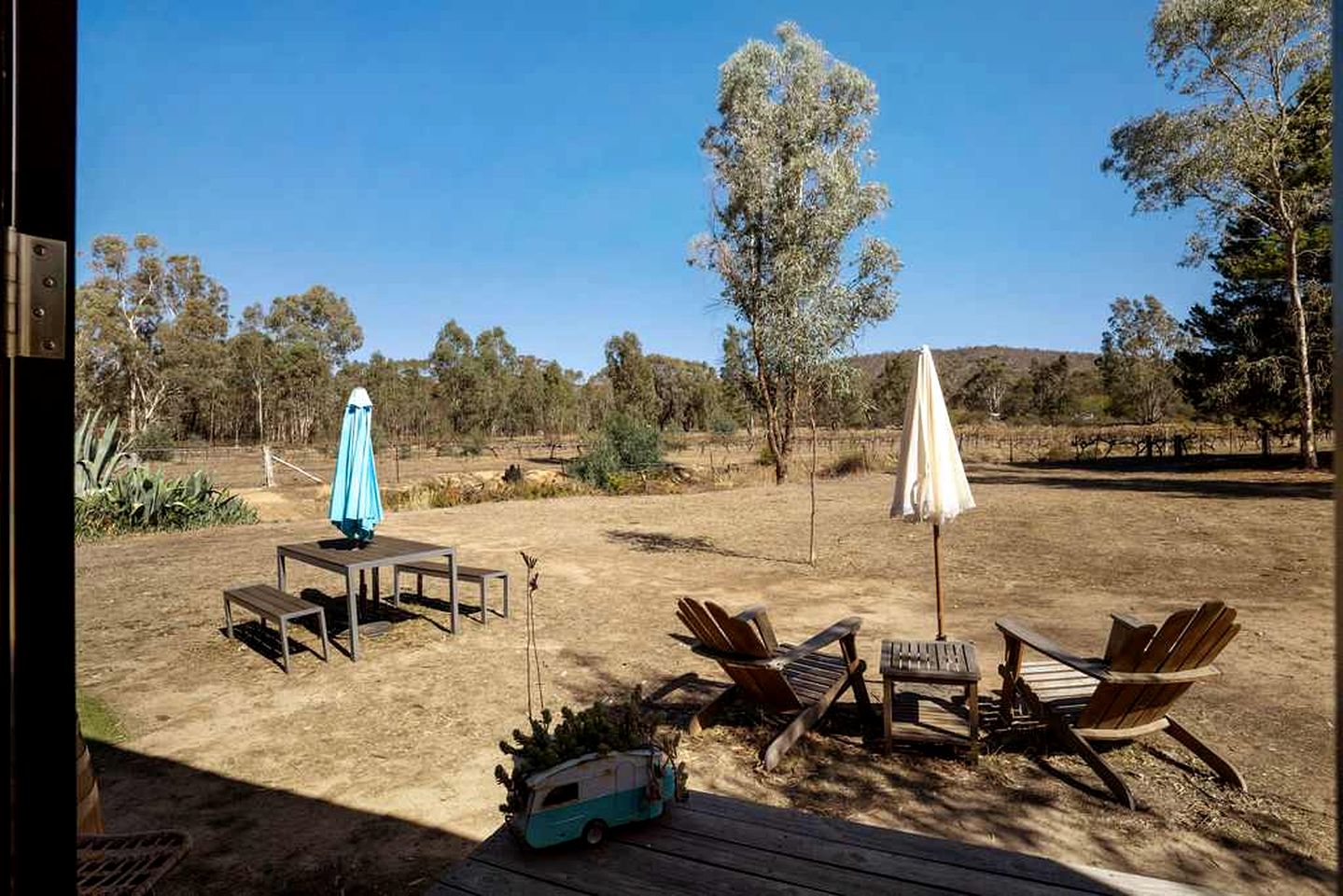 Vineyard Tiny Glamping in Victoria near Kara Kara National Park